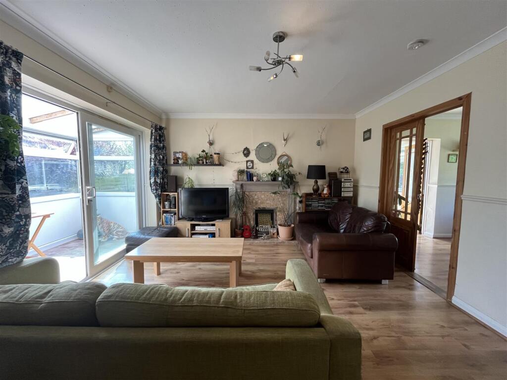 Additional image 24 of Villa Mount, Wyke, Bradford