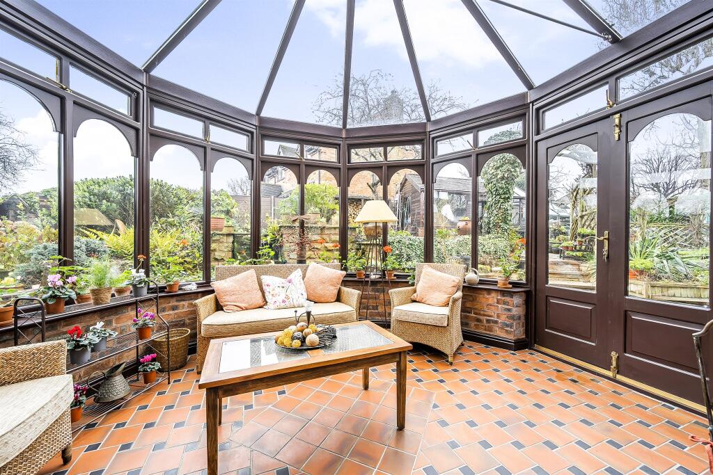 Additional image 18 of Church Farm Mews, Dosthill, Tamworth