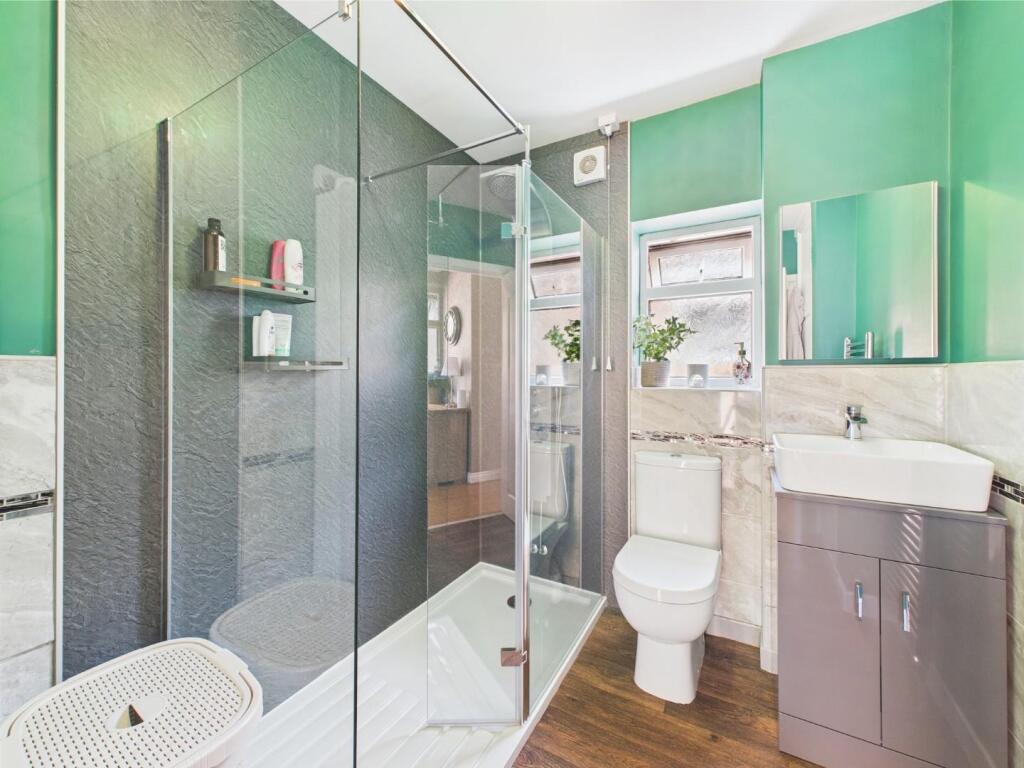 Additional image 10 of Grange Park Road, Bingley