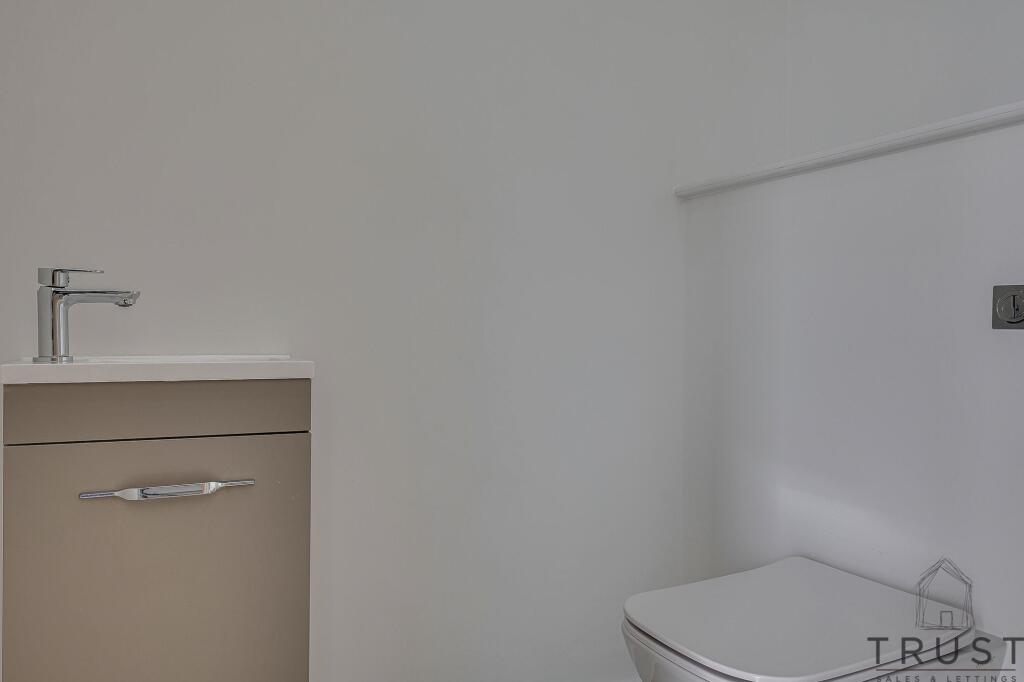 Additional image 5 of Wakefield Road, Drighlington, BD11