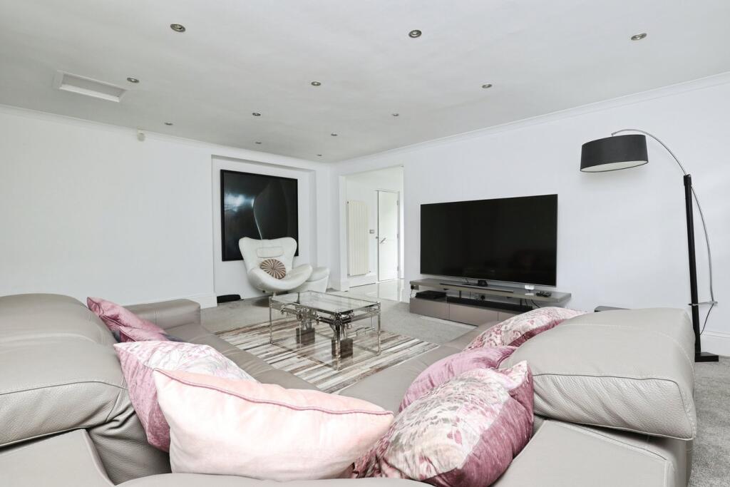 Additional image 13 of New Close Road, Shipley, BD18