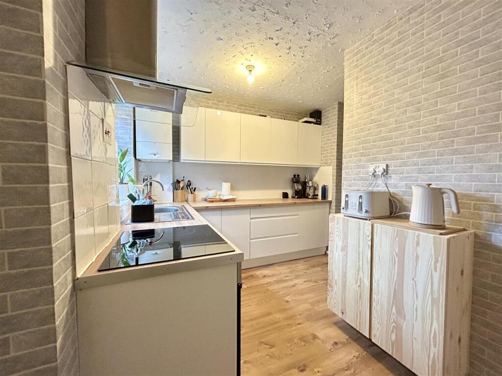 Additional image 4 of Harvington Road, Oldbury