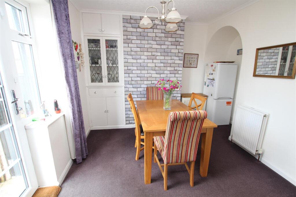 Additional image 8 of Ridgeway, Wrose, Shipley