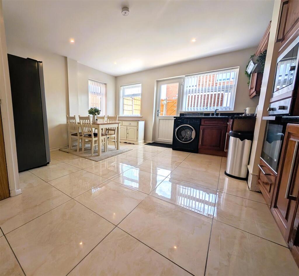 Additional image 23 of Cherry Orchard Avenue, Halesowen