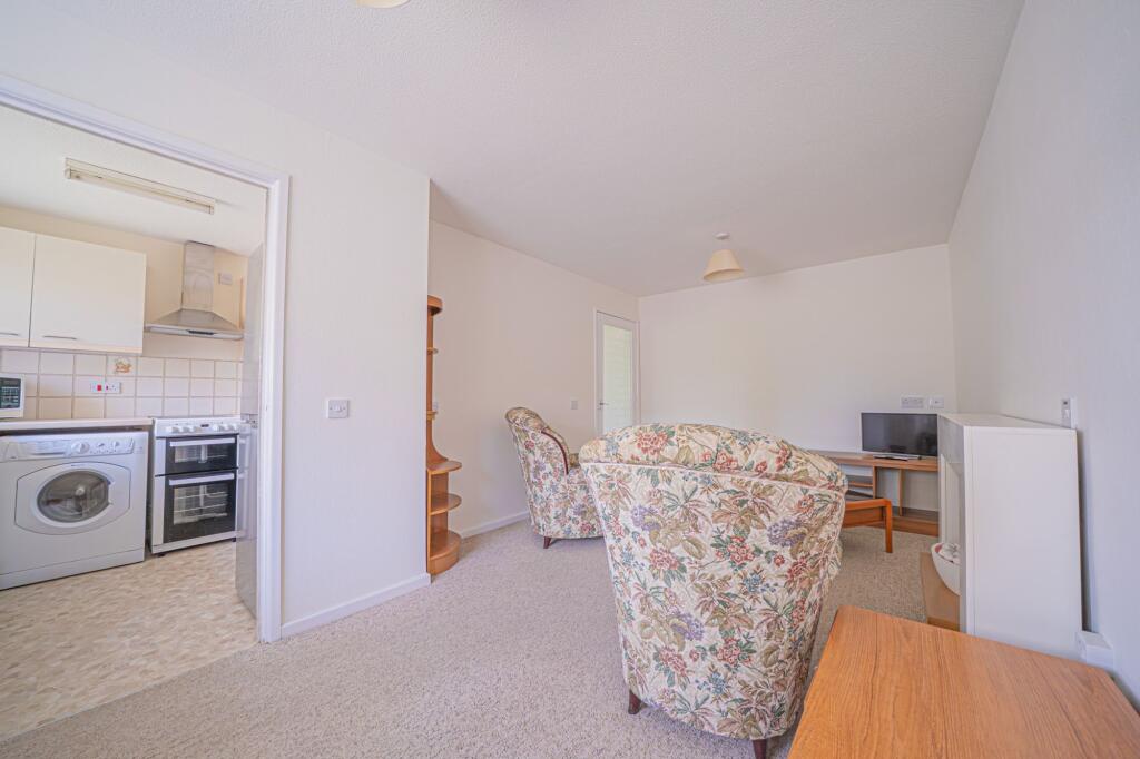 Additional image 3 of Hartlebury Close, Dorridge, B93