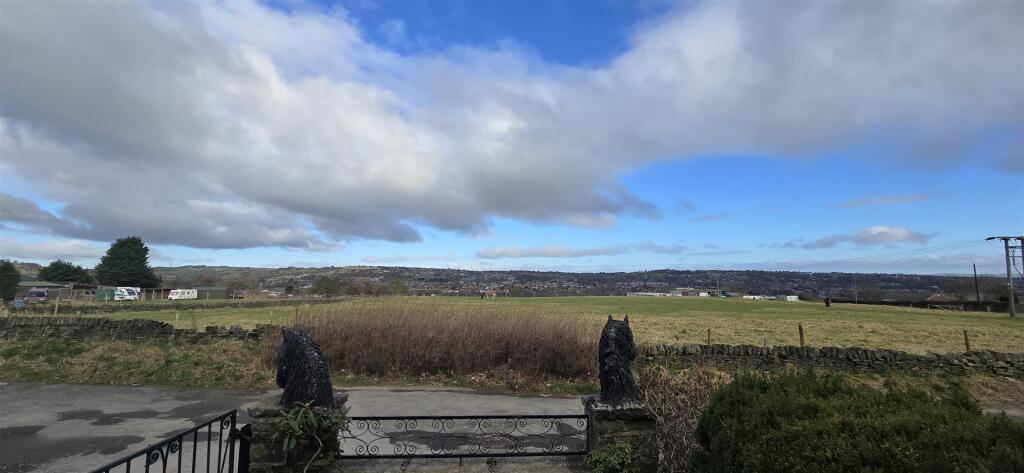 Additional image 5 of Middle Lane, Clayton, Bradford