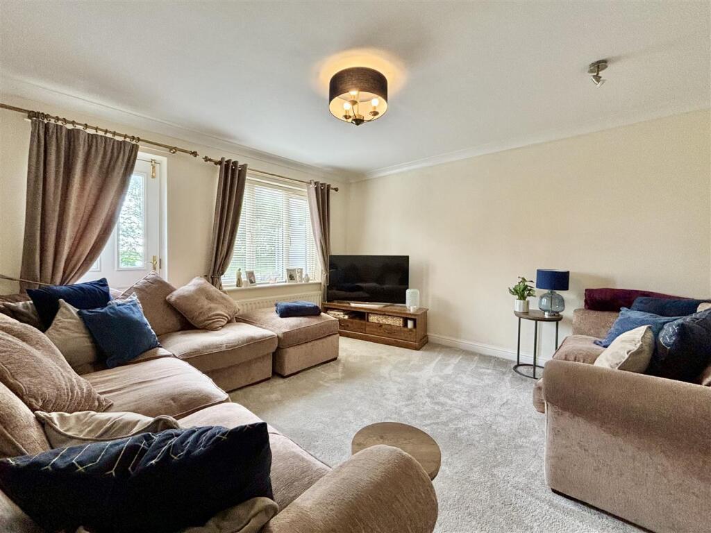 Additional image 4 of John Hanson Court, Denholme Gate, Bradford