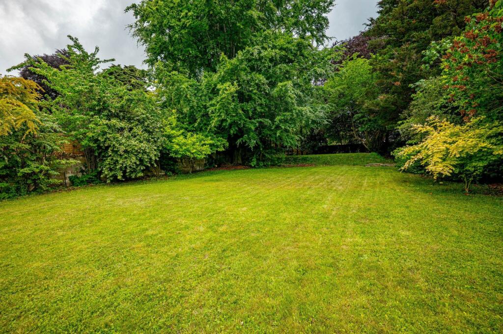 Additional image 12 of College Road