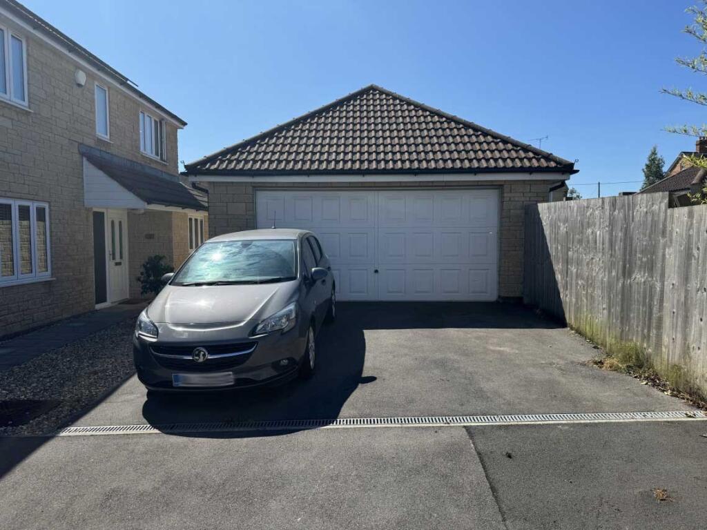 Additional image 10 of 15 Collingham Close, Templecombe, Somerset, BA8