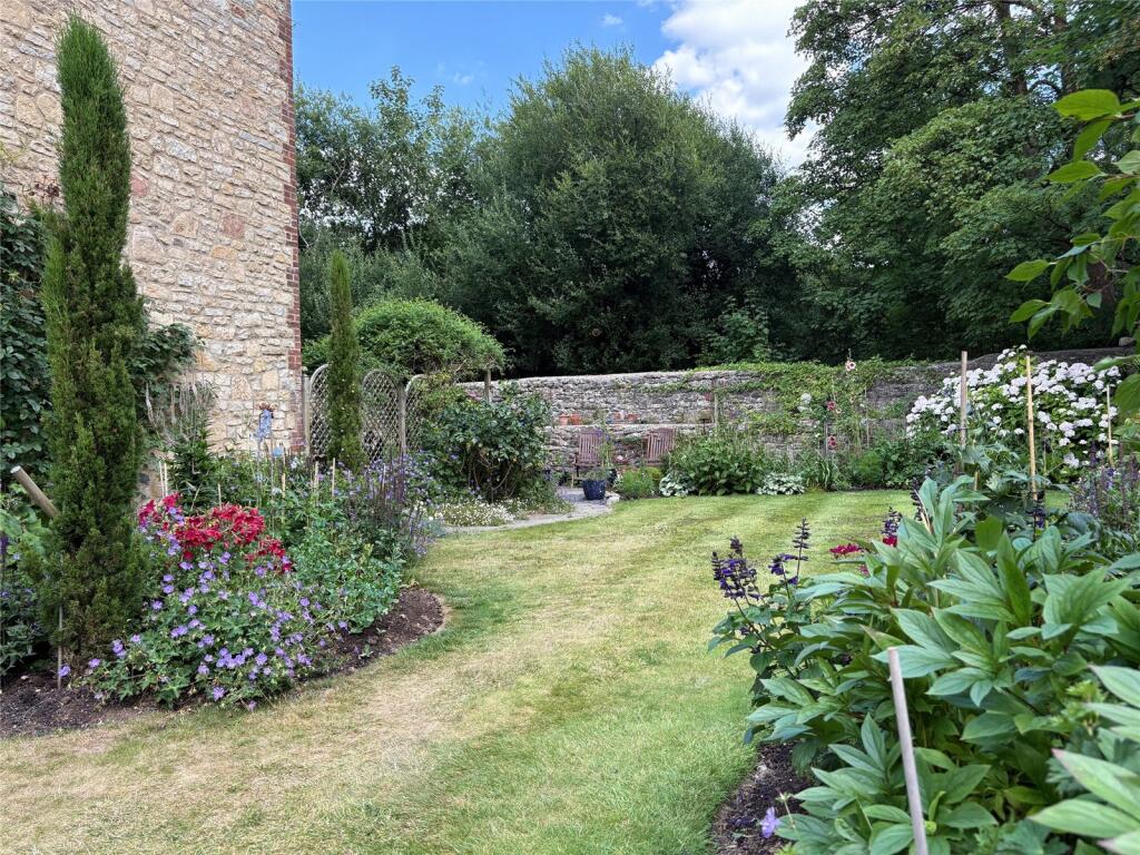 Additional image 30 of Modern Six-Bedroom Home In Darshill With Lots Of Character