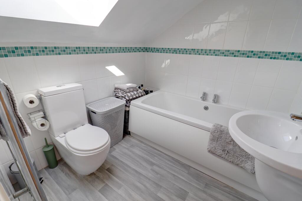 Additional image 31 of Barnfield Avenue, Worsthorne, Burnley, BB10