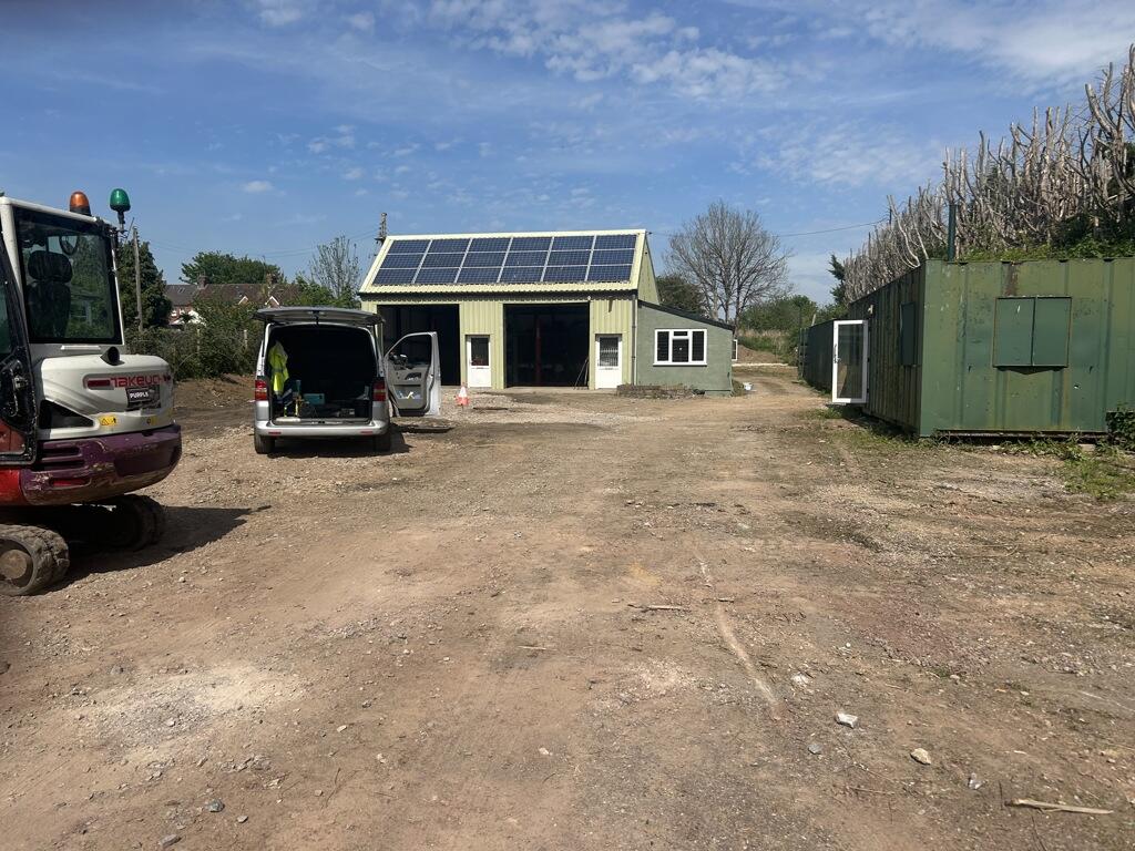 Flushing Meadow, Sherborne Road, Yeovil, Somerset, BA21 5BG