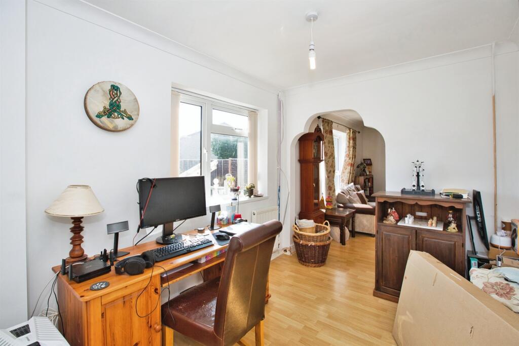 Additional image 4 of Roe Avenue, Houndstone, Yeovil