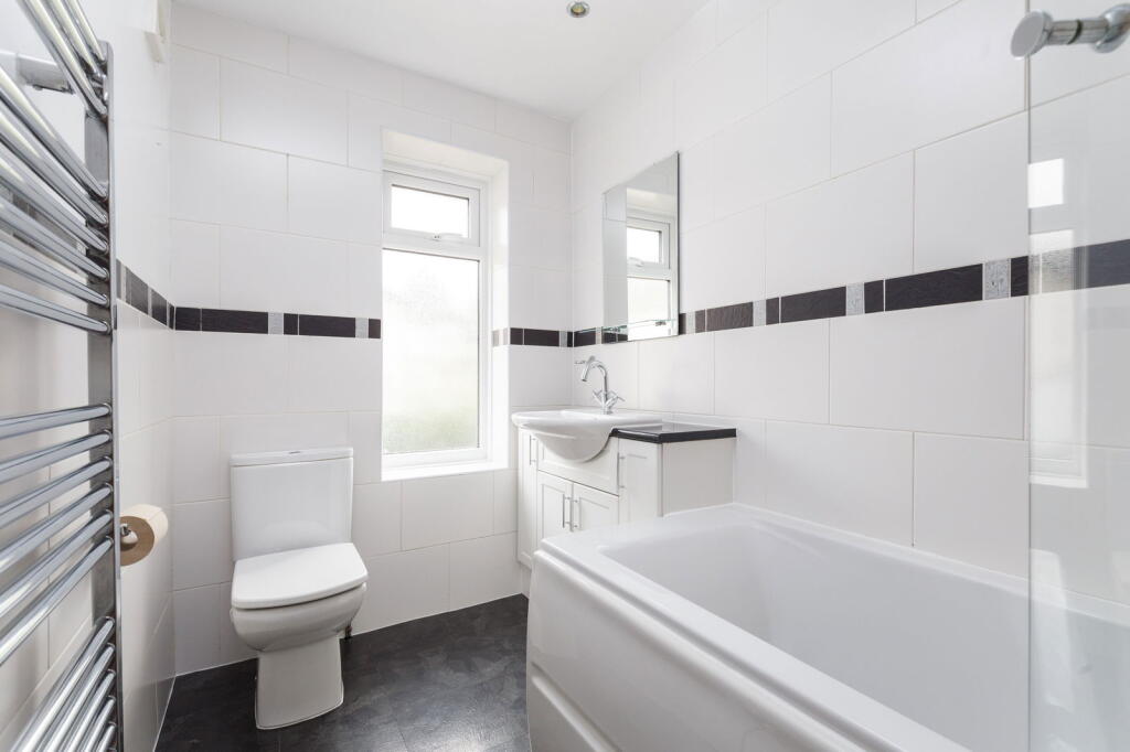 Additional image 9 of Nab Wood Crescent, Shipley, BD18 4HY