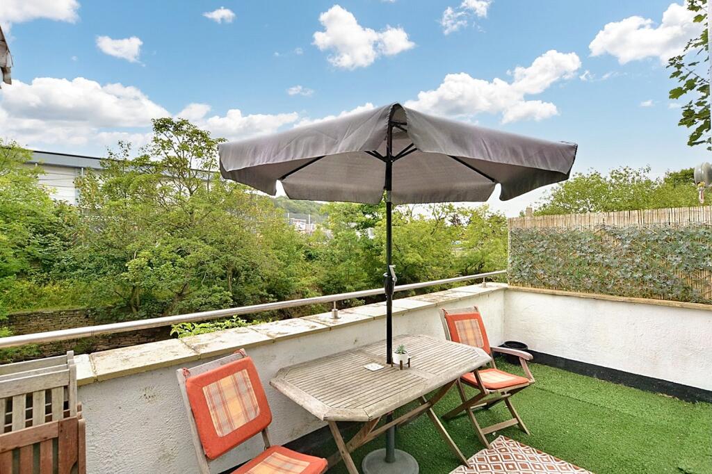 Additional image 13 of Apartment 3, Spinners Wharf, Dockfield Terrace, Shipley, West Yorkshire