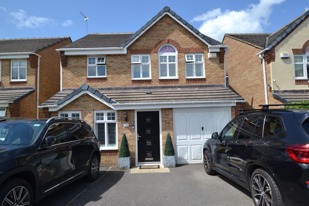 Additional image 32 of Javelin Close, Idle,