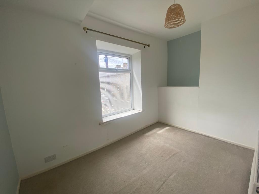 Additional image 5 of Bradford Road, Birkenshaw