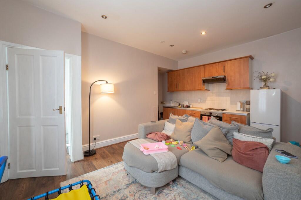 Additional image 4 of Albert Street, Bradford, BD13