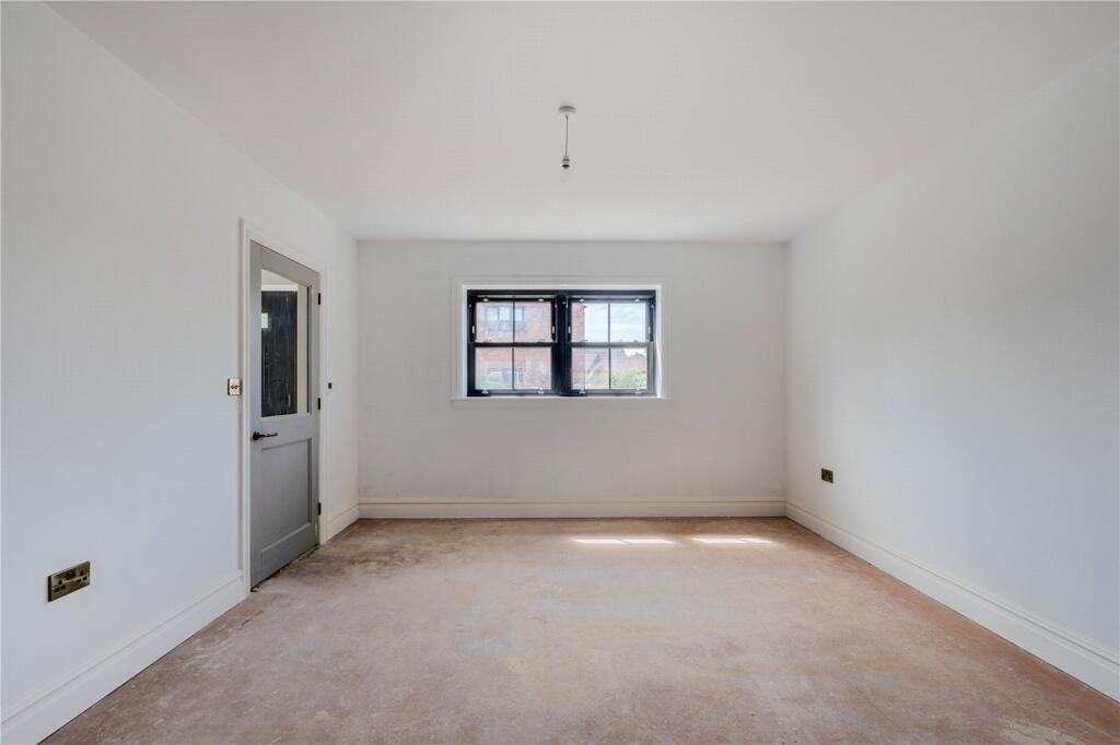 Additional image 29 of Impressive New Home in Holcombe –  Late Summer Completion