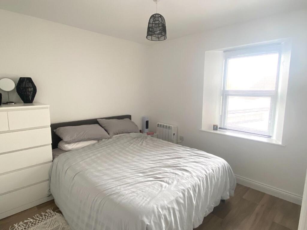 Additional image 7 of Back Lane, Street