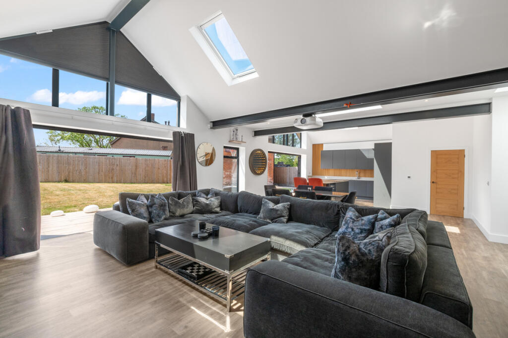 Additional image 14 of Haye Lane, Mappleborough Green, B80