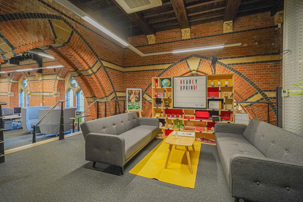 房产图片 10 - 卡里隆之家，教堂巷，威瑟尔，伯明翰，B47 6JX