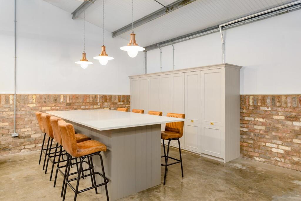 Additional image 9 of Suite CS4 The Cowshed, Wawensmere Road, Wootton Wawen, Henley-In-Arden, B95 6BP