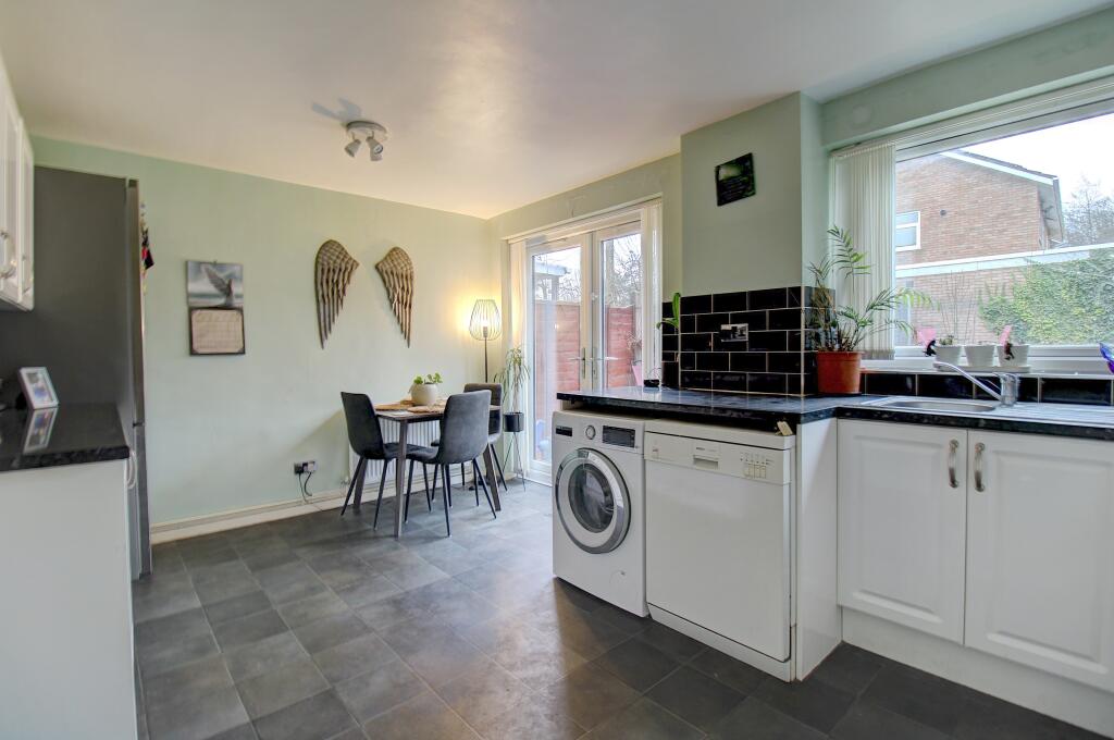 Additional image 19 of Angelica, Tamworth, B77