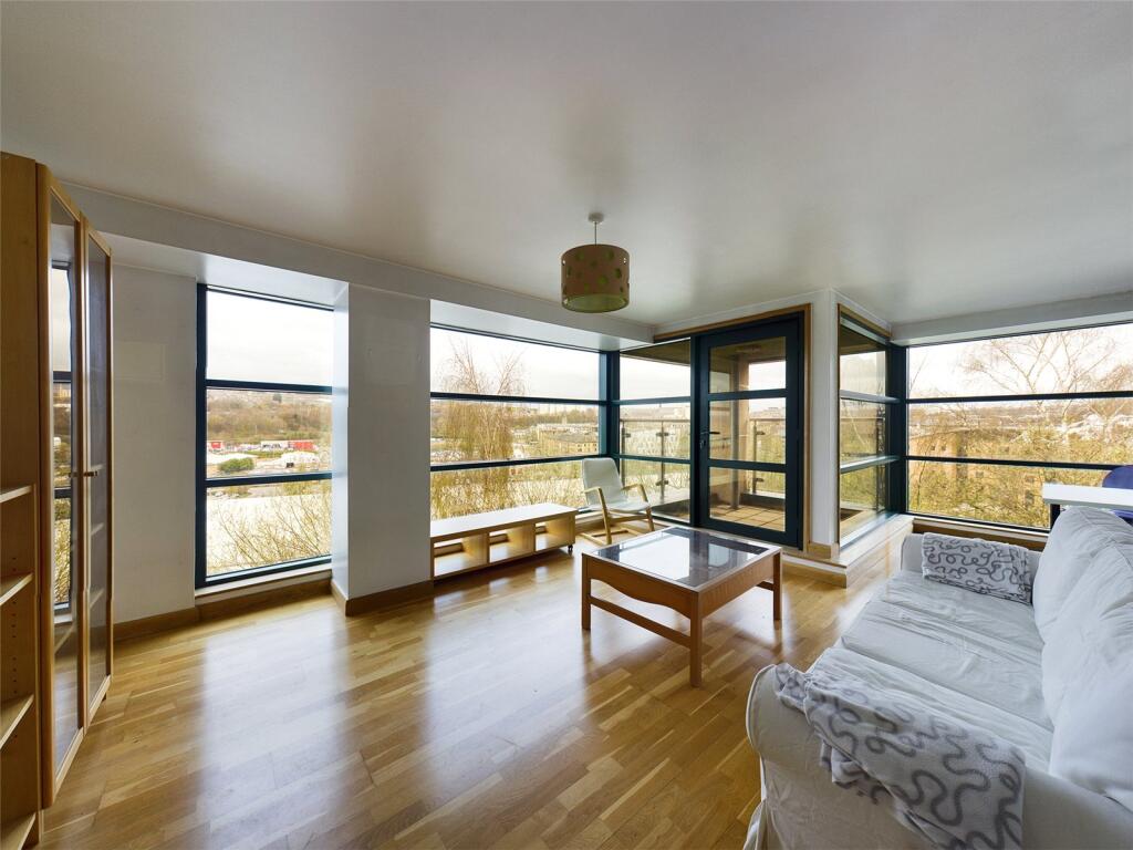 Additional image 5 of Stonegate House, Bradford, BD1