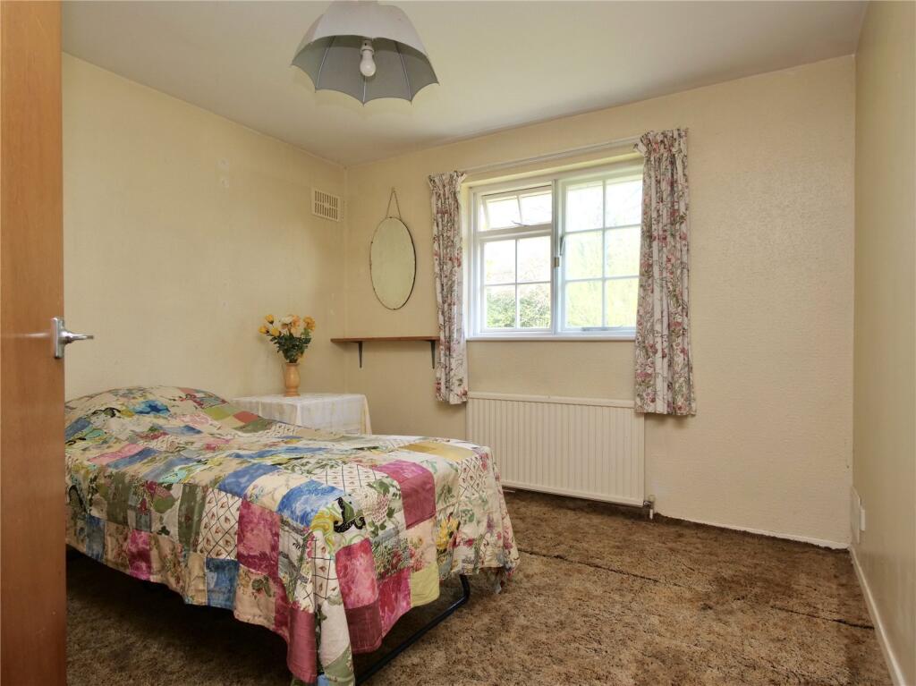 Additional image 12 of Spacious 3/4 Bedroom Semi-Detached Bungalow with Large Garden & No Onward Chain