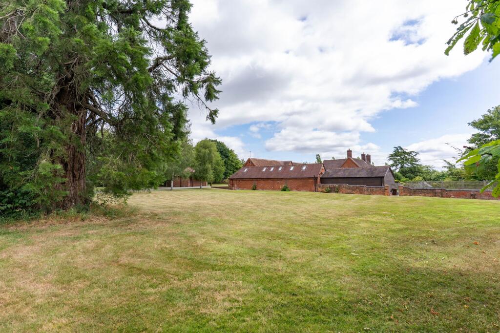 Additional image 41 of Brockhill Lane, Alvechurch, B48