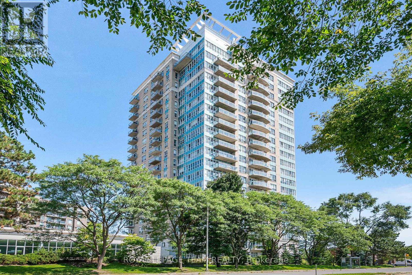 2001 - 90 LANDRY STREET|Ottawa, Ontario K1L0A9