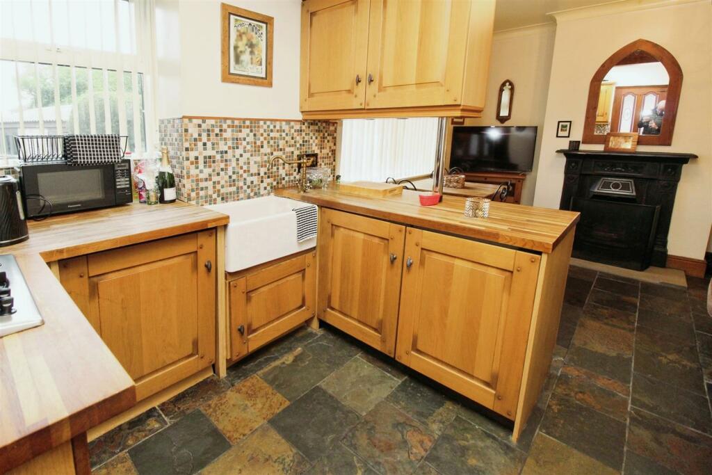 Additional image 3 of Cleckheaton Road, Low Moor, Bradford, BD12 0HL
