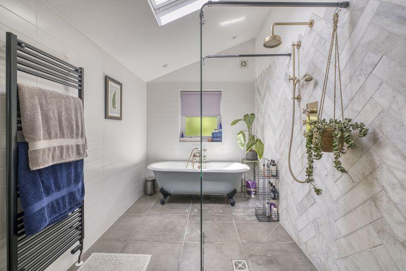 Additional image 17 of Central Frome