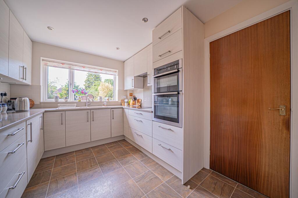 Additional image 2 of Stoneleigh Road, Solihull, B91