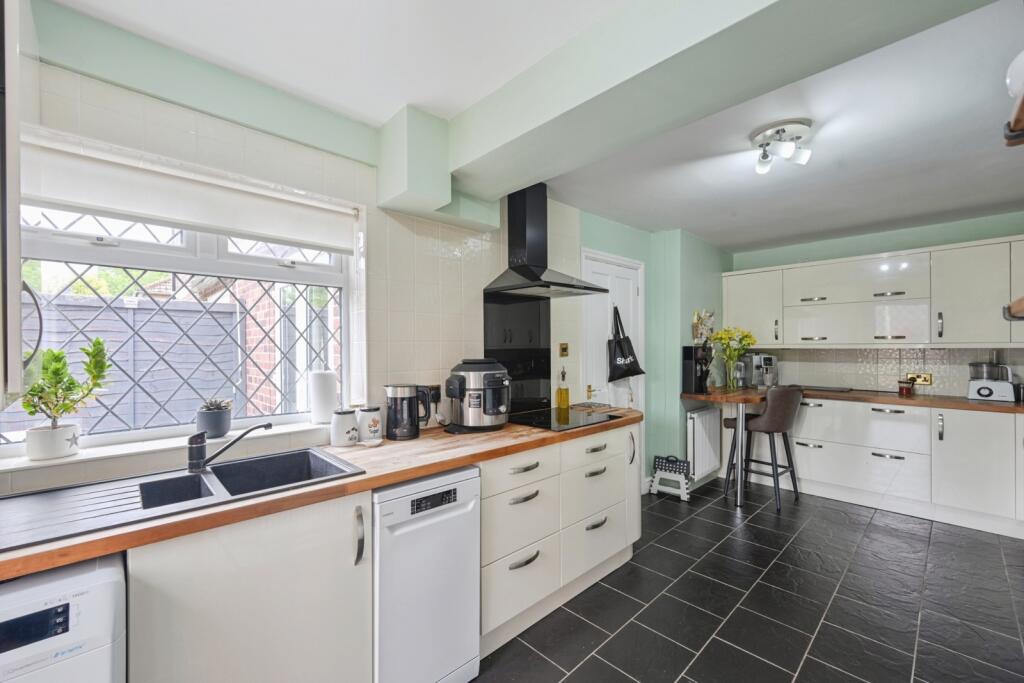 Additional image 2 of Chestnut Avenue, Tamworth, Staffordshire, B79