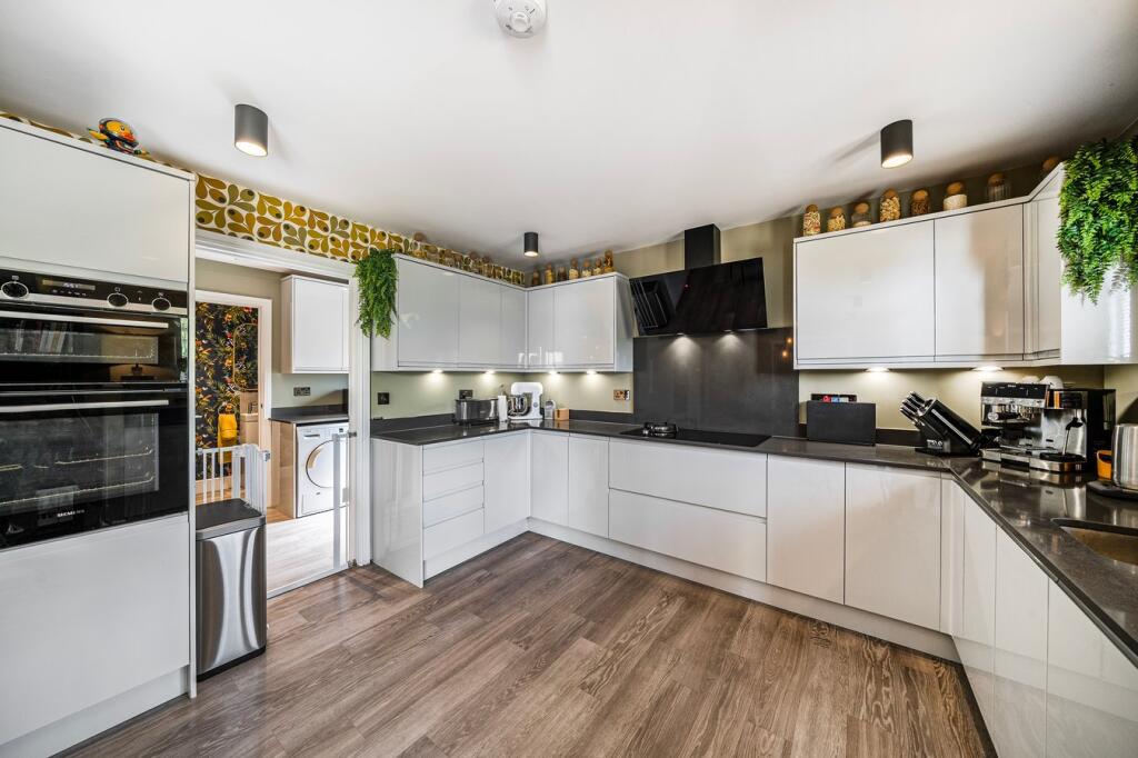 Additional image 25 of Youngs Court, Westbury, BA13