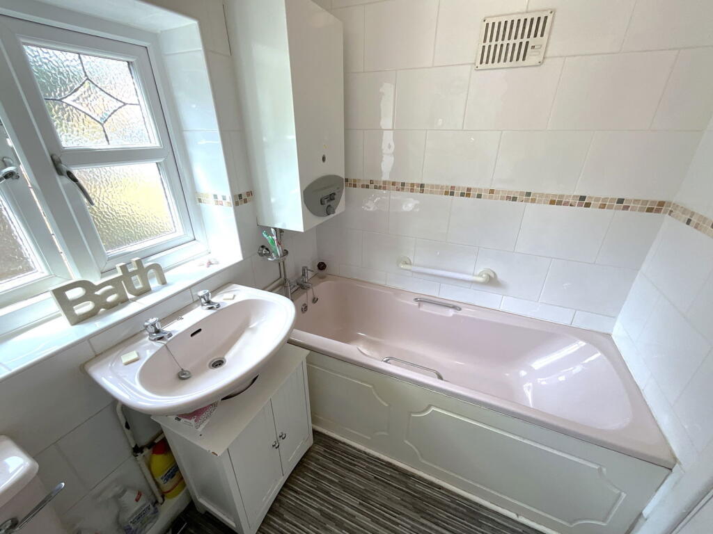 Additional image 8 of CRADLEY HEATH, Briery close