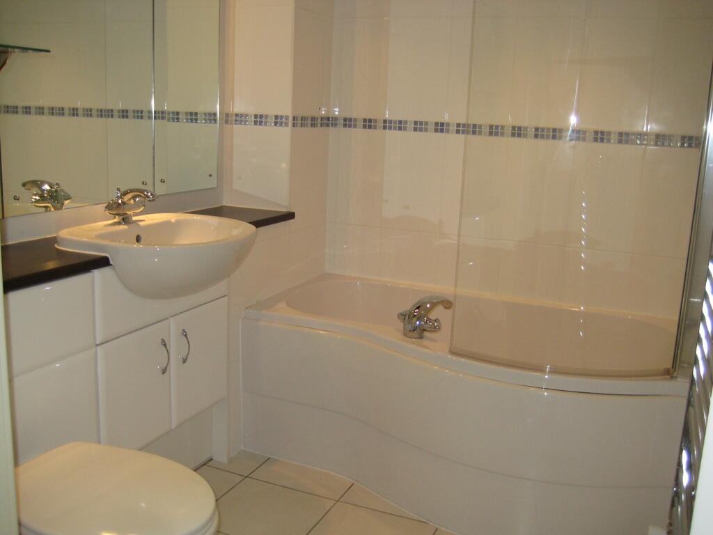 Additional image 3 of Large Type Hive Studio