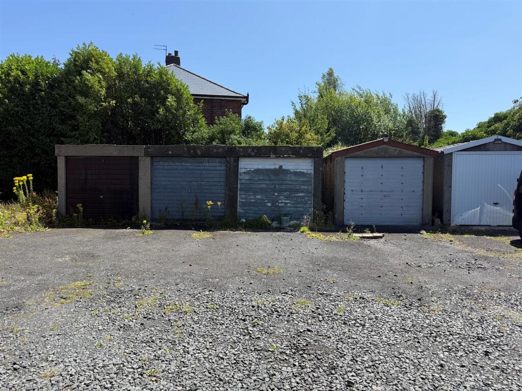 Additional image 18 of Fairfield Grove, Halesowen