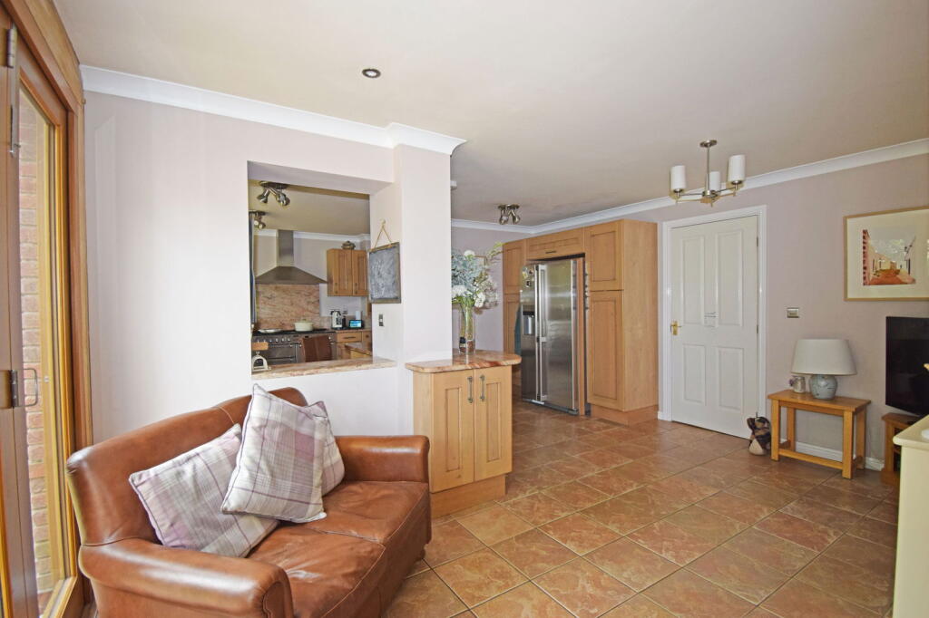 Additional image 6 of 59 Appletrees Crescent, Woodland Grange, Bromsgrove, B61 0UD