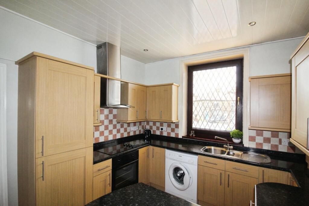 Additional image 3 of Fourlands Road, Bradford