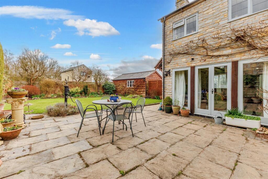 Additional image 20 of Stratford Road, Bidford-On-Avon