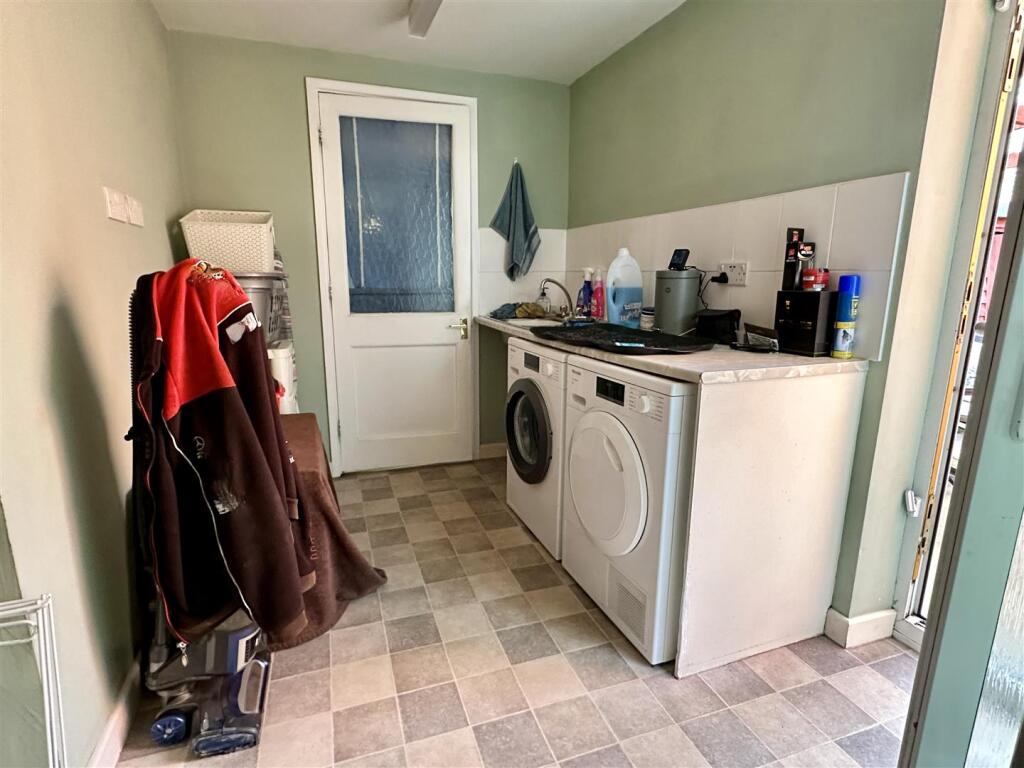 Additional image 10 of Meadow Road, Alcester