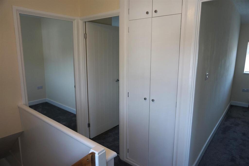 Additional image 8 of Foxlydiate Crescent, Redditch