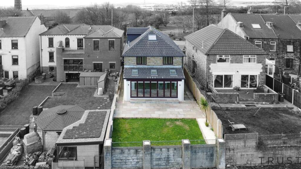 Additional image 71 of Wakefield Road, Drighlington, BD11