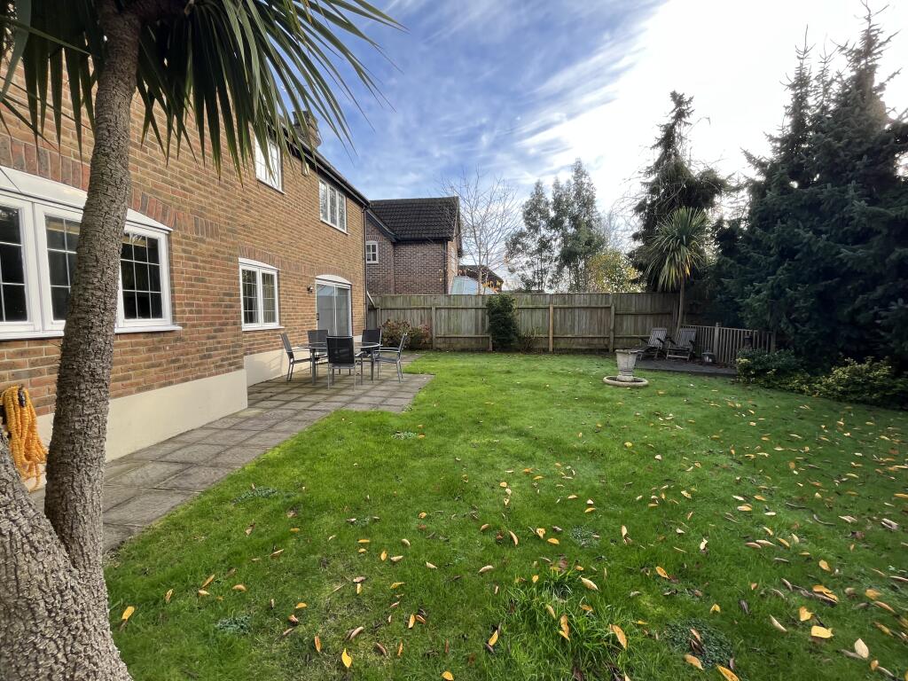 Additional image 23 of Oakridge Park, YEOVIL