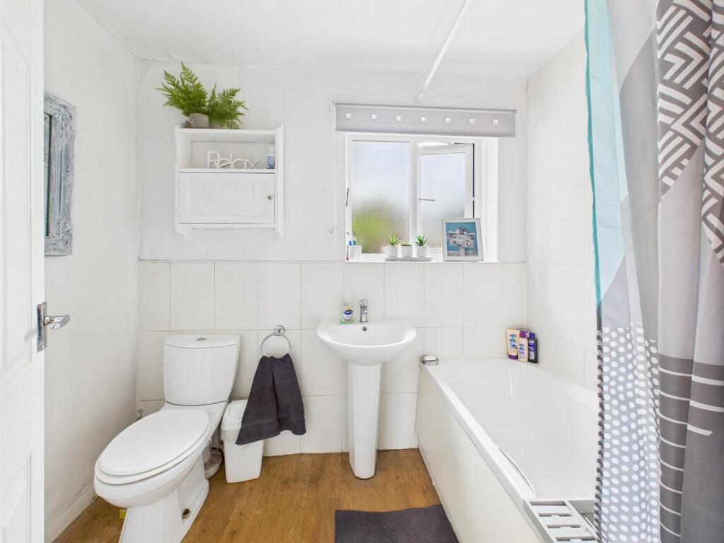 Additional image 10 of Queensway, Bingley