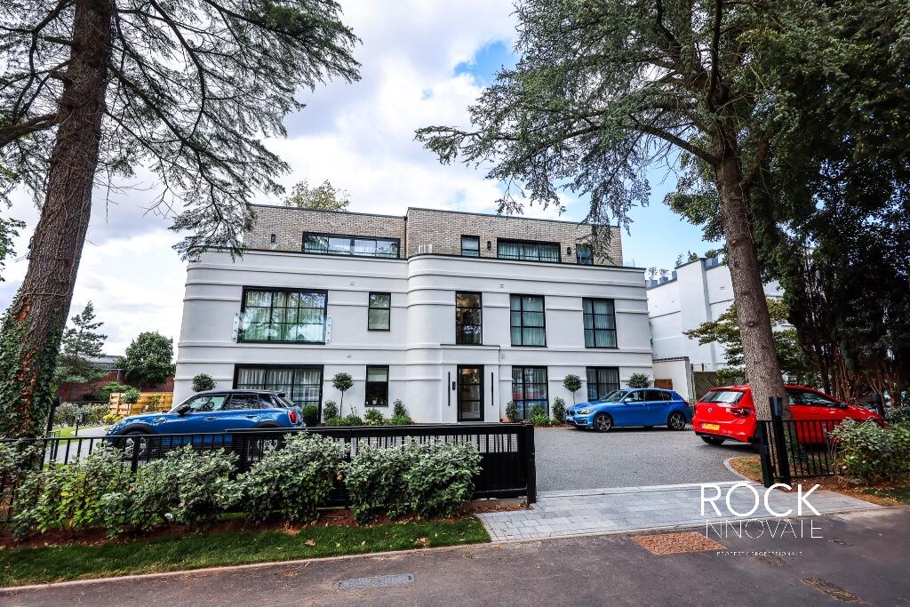 Avenue Road, Dorridge, B93