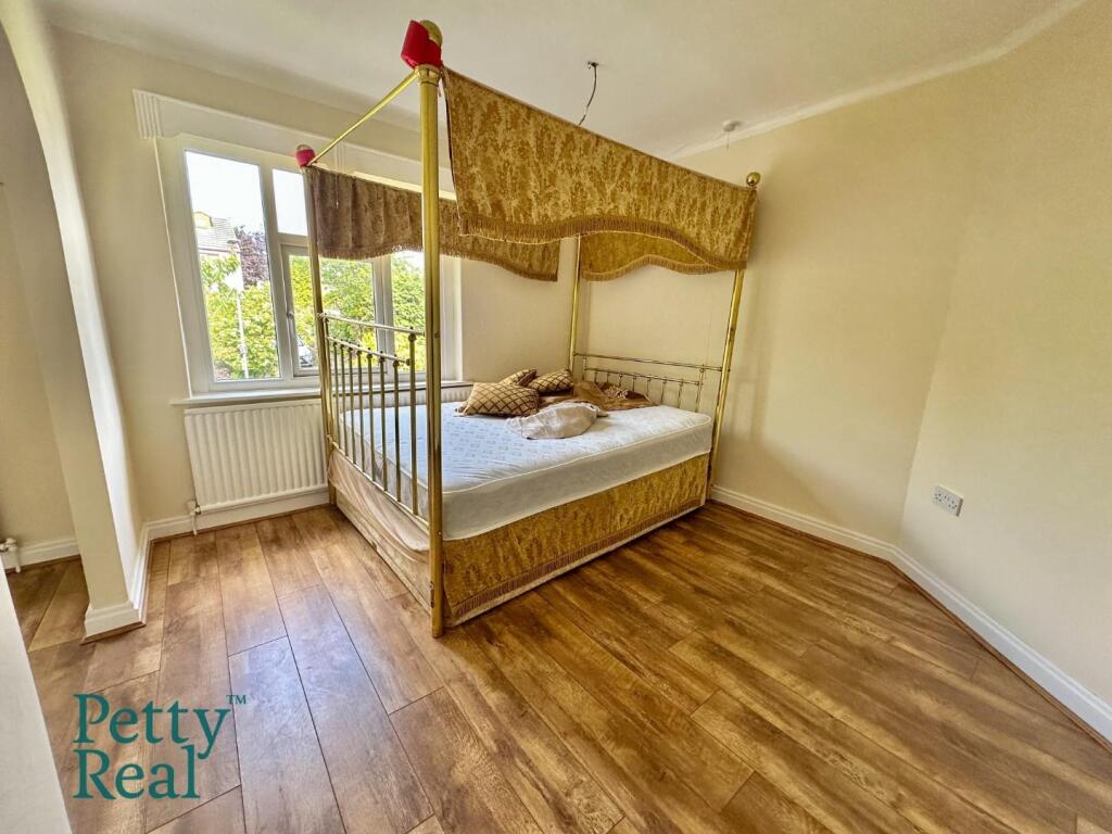 Additional image 4 of Wheatley Lane Road, Fence